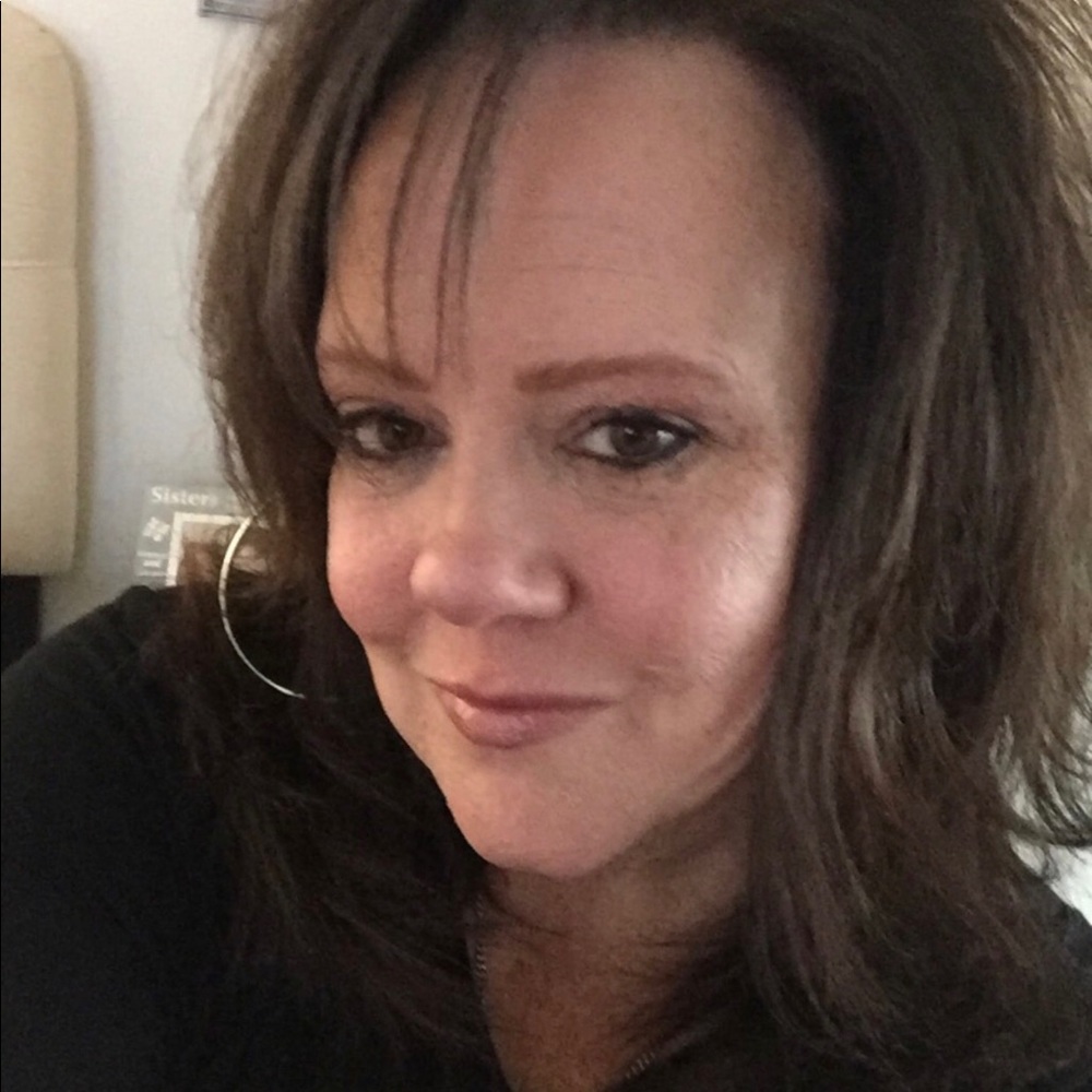 Meet your Posher, Michele